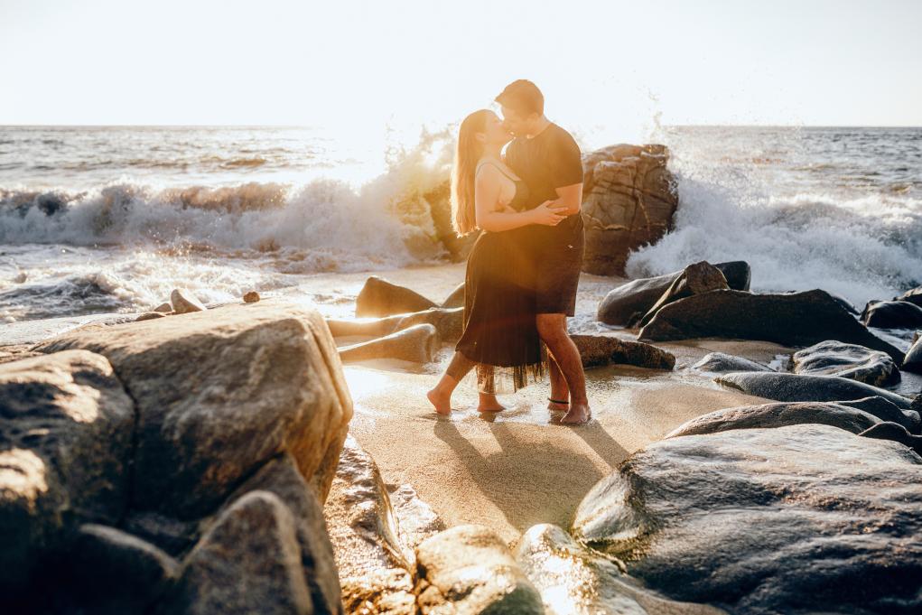 pre wedding beach shoot